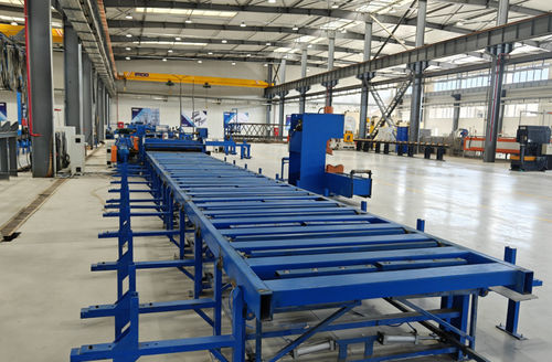 최신 회사 사례 타지키스탄에서 14m의 완전히 밝은 전극 라인 (JSC TOJIKGIDROELECTROMANTAJ)