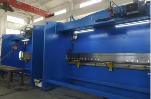 최신 회사 사례 Russian Client Expands Steel Bending Capacity with 3200KN CNC Tandem Press Brake, 8000mm Width