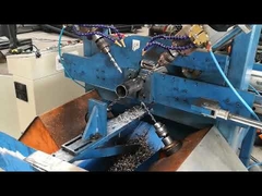 상부 팔을 고정하기 위한 상부 구멍 뚫기 기계