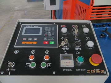 Good price NC E200 통제 유압 깎는 기계, 단두대 가위 온라인으로