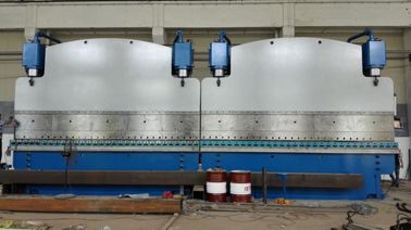 유압 CNC 세로로 연결되는 압박 브레이크 격판덮개 구부리는 기계 2-400T/7000mm