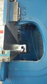 목 깊이 1000mm CNC 수압 압축 브레이크 조명 기둥을 만드는 데