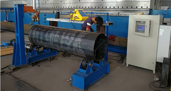 CNC 라이트 폴 도어 절단 기계 3 축, 지름 680mm, 스트로크 2000mm
