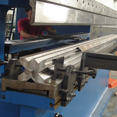 2×320T CNC 탕덤 수압 압축 브레이크 기계와 DA53T 제어 시스템
