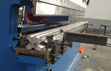 2-WE67K-300/6000 CNC 프레스 브레이크 기계 DA53T 제어
